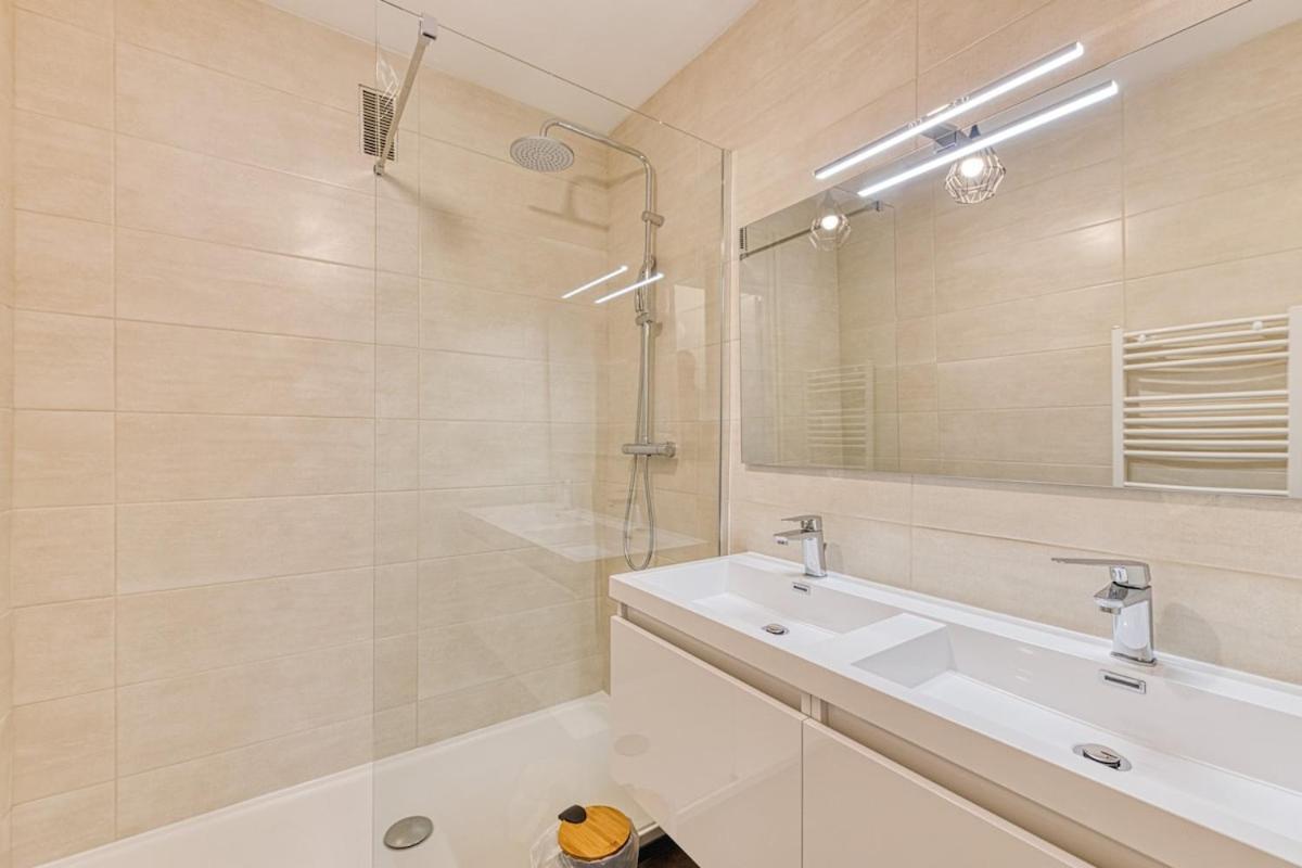 Magnificent Apartment, 4 Bedrooms, Fiber Wifi Grenoble Esterno foto